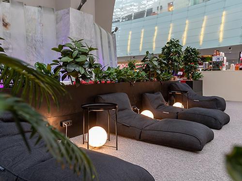 How to Get Airport Lounge Access with Credit Cards: A Frequent Flyer’s Guide for 2025